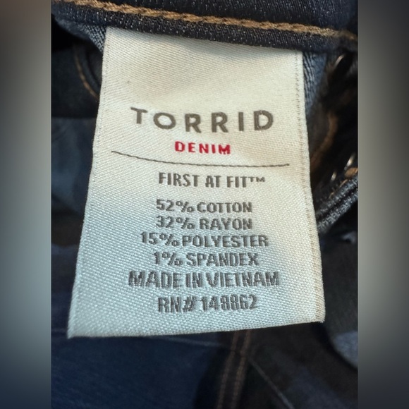 Torrid Jegging Skinny Super Stretch Mid-Rise Jean Size 18 NWT Brand New - Picture 5 of 6